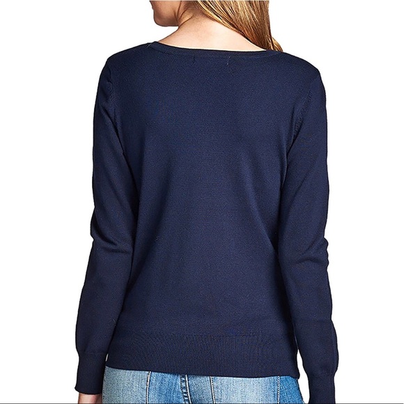 Active USA Classic Navy Tailored V-Neck Sweater - Picture 2 of 6